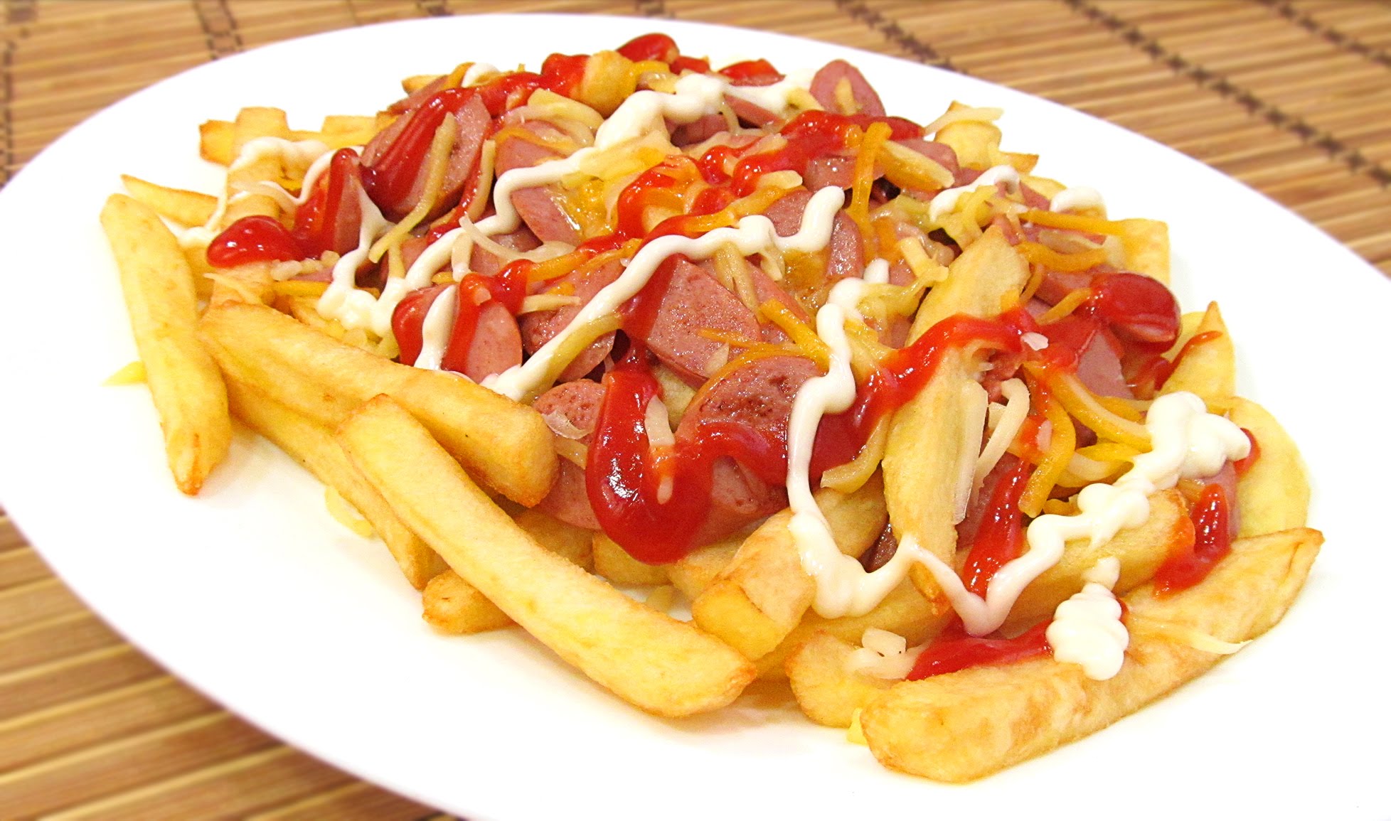 Salchipapa