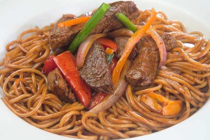 Tallarin Saltado